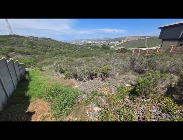 LAND FOR SALE IN SEEMEEU PARK